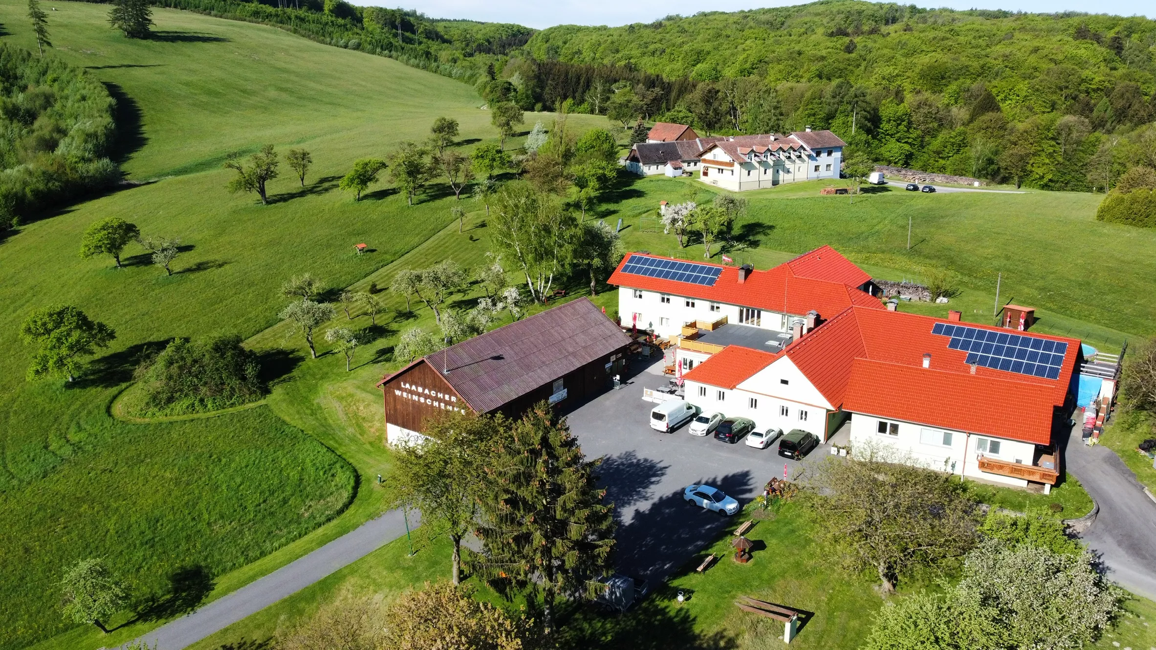 Helikopterflug zur Laabacher Weinschenke