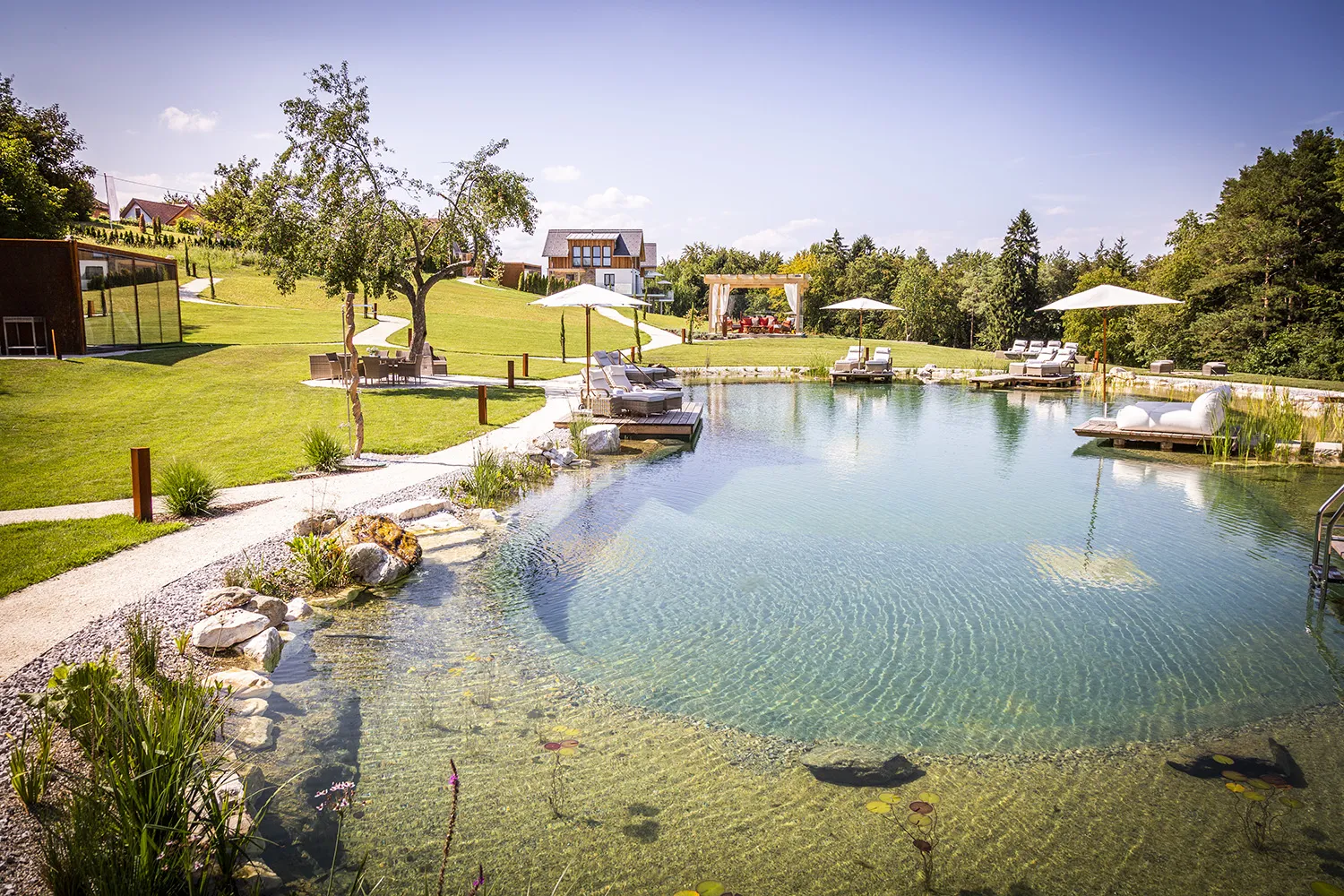 Helikopterflug zu Golden Hill Country Chalets & Suites – Bild 16
