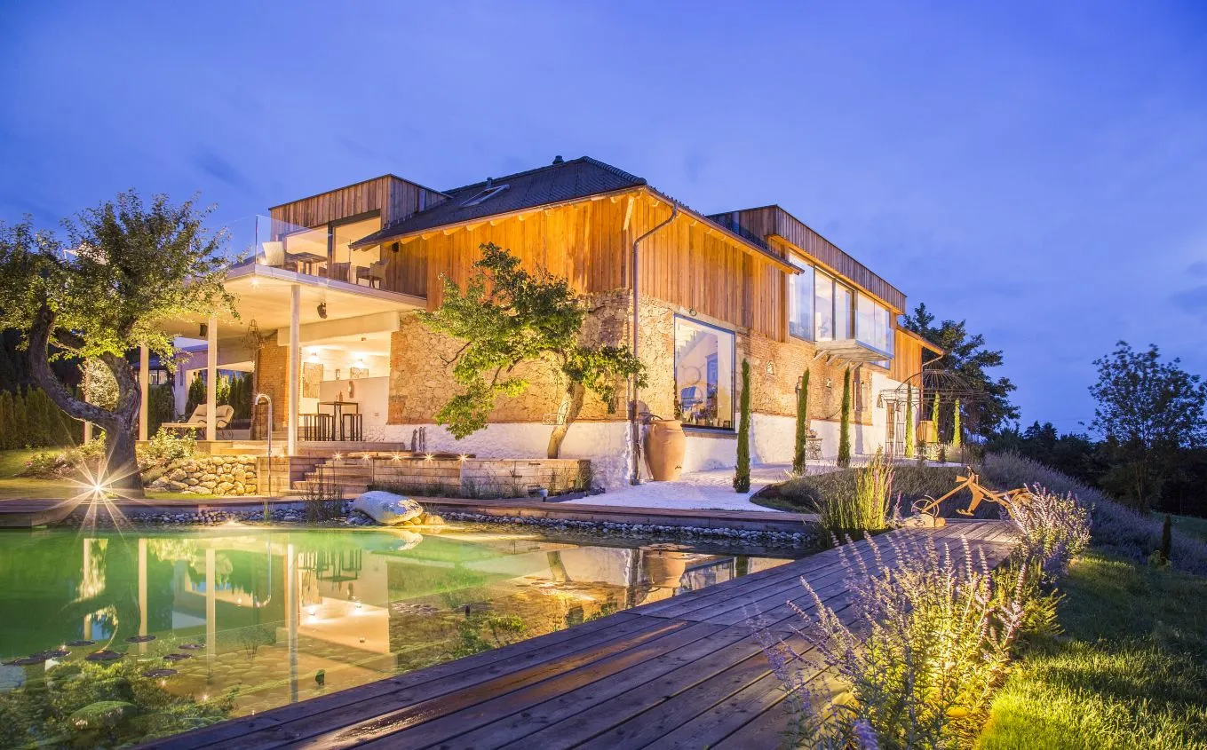 Helikopterflug zu Golden Hill Country Chalets & Suites – Bild 11