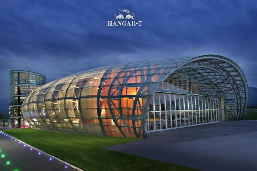 Helikopterflug zum Red Bull Hangar-7 – Bild 4