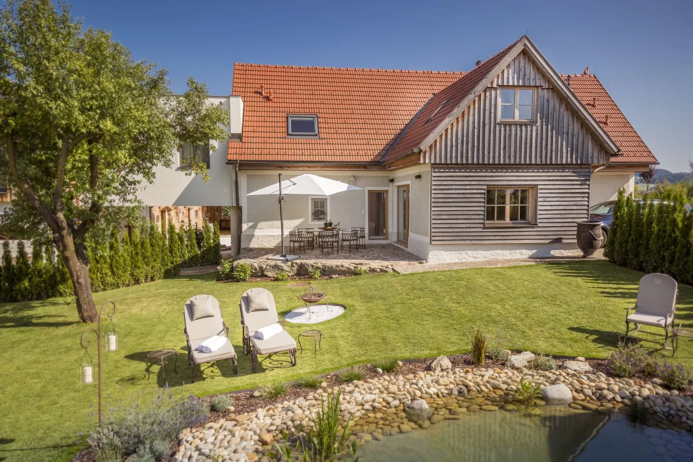 Helikopterflug zu Golden Hill Country Chalets & Suites – Bild 23