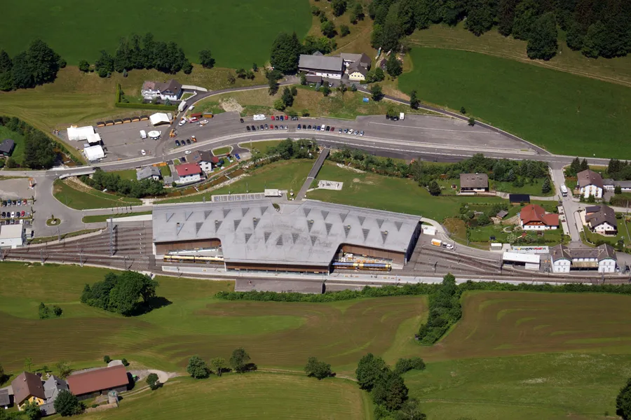 ÖTSCHER:REICH Rundflug – Bild 4